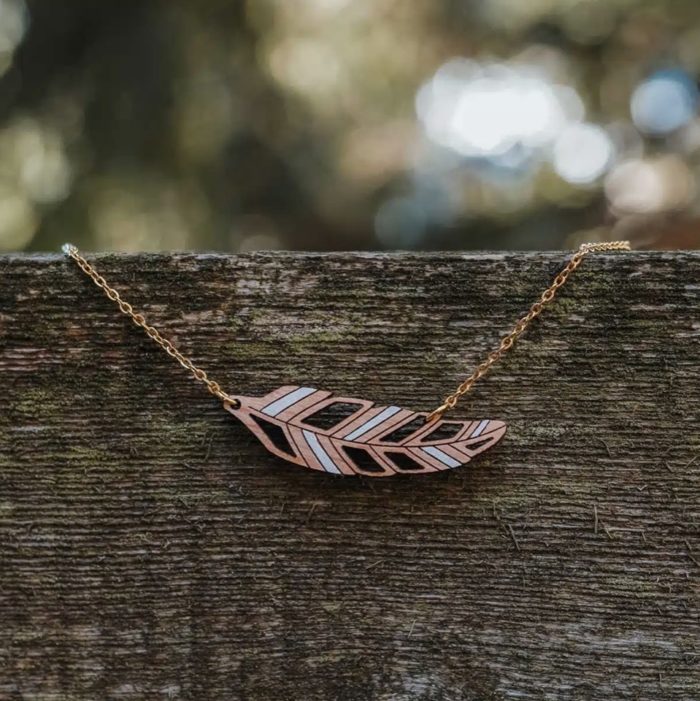 Wooper Collier en bois Piuma