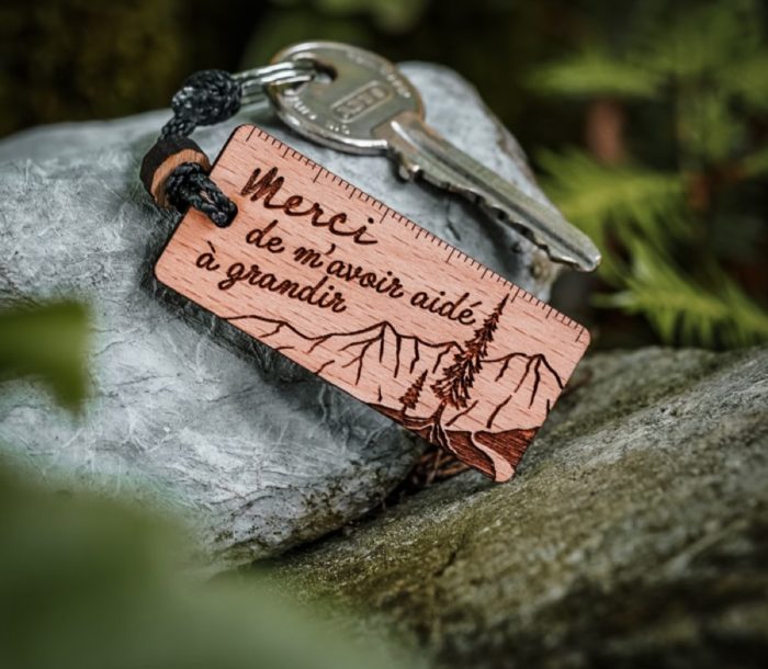 Wooper - Porte-clés en bois "MERCI de m'avoir aidé à grandir"