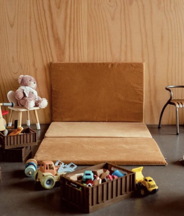 Manufacture des Bébés Français - Grand Tapis de motricité couleur camel