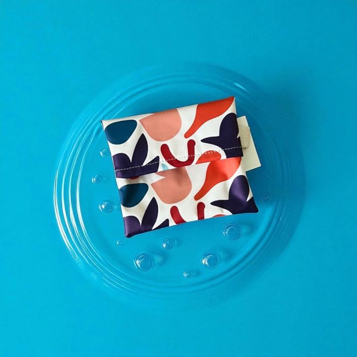 LESPIEGLE Pochette en coton enduit MOTIFS