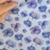 LAUBELGO Couverture rembourrée blanche à fleurs bleu-violet – Image 2