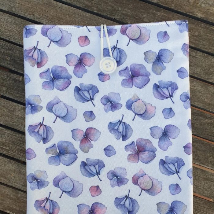 LAUBELGO Couverture rembourrée blanche à fleurs bleu-violet